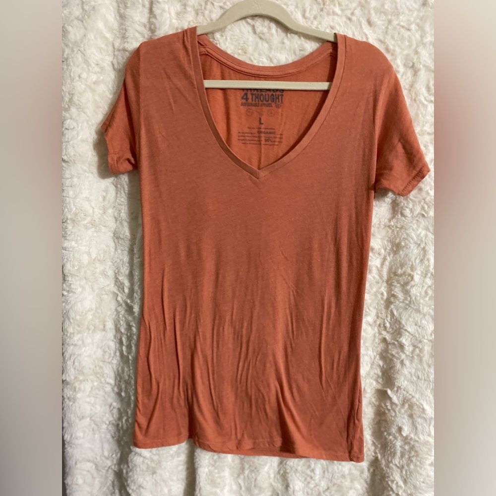 Coral colored v-neck tee Size L